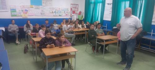 IMG-572474dd87b2c4f15e05a00ecd7f666b-V